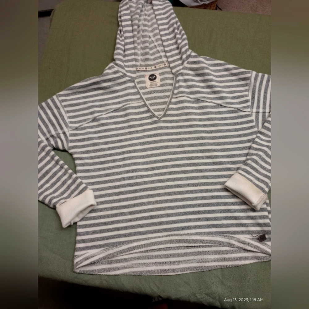 Roxy hoodie